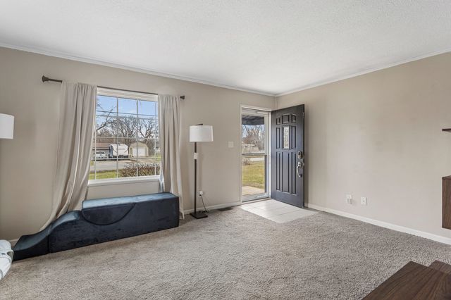 1351 W Pershing Road, Decatur, IL 62526