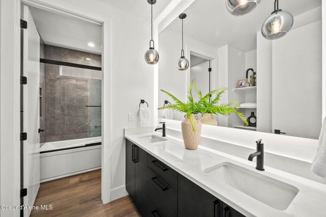 974 E STEEPLE CHASE RD, Hayden, ID 83835