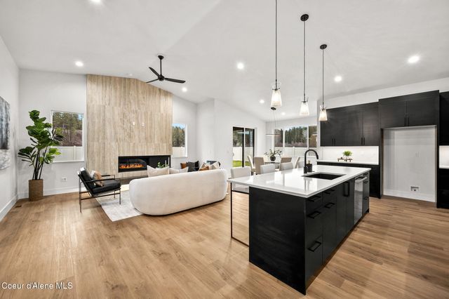 974 E STEEPLE CHASE RD, Hayden, ID 83835