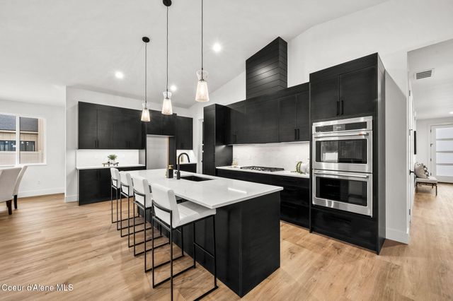 974 E STEEPLE CHASE RD, Hayden, ID 83835