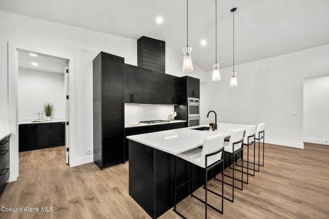 974 E STEEPLE CHASE RD, Hayden, ID 83835