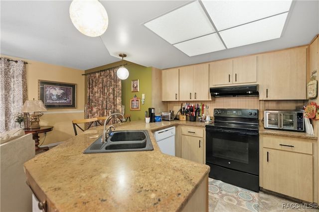 8963 N Joann Drive, Citrus Springs, FL 34434