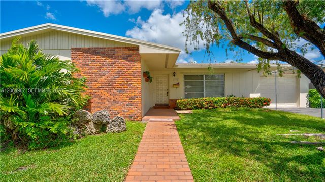 1730 SW 97th Place, Miami, FL 33165