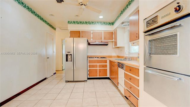 1730 SW 97th Place, Miami, FL 33165