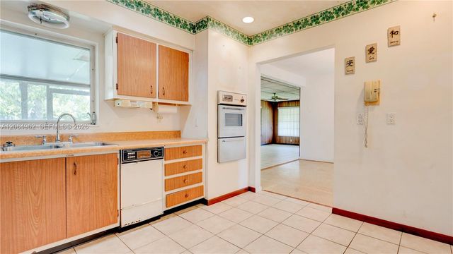 1730 SW 97th Place, Miami, FL 33165