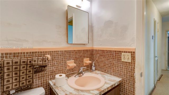 1730 SW 97th Place, Miami, FL 33165