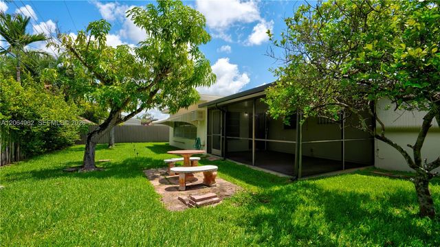 1730 SW 97th Place, Miami, FL 33165
