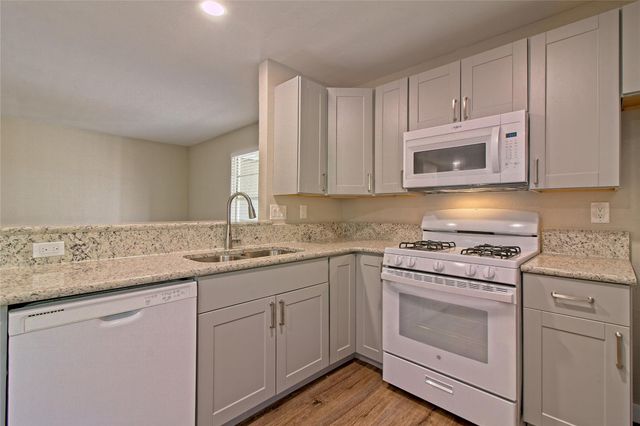 401 Hedgewood DR C, Georgetown, TX 78628