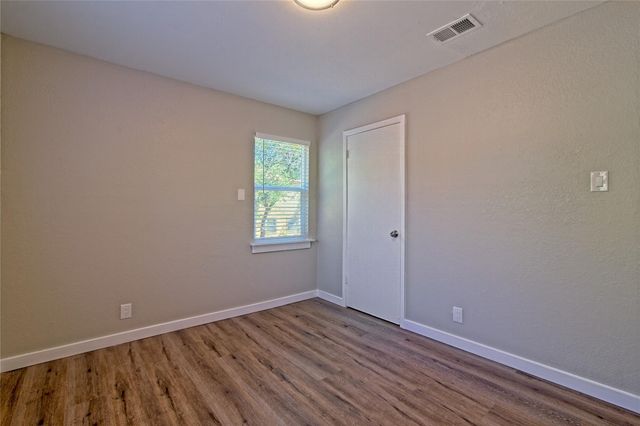 401 Hedgewood DR C, Georgetown, TX 78628