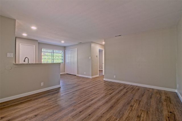 401 Hedgewood DR C, Georgetown, TX 78628