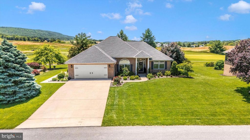 6796 ST ANNES DRIVE, Fayetteville, PA 17222