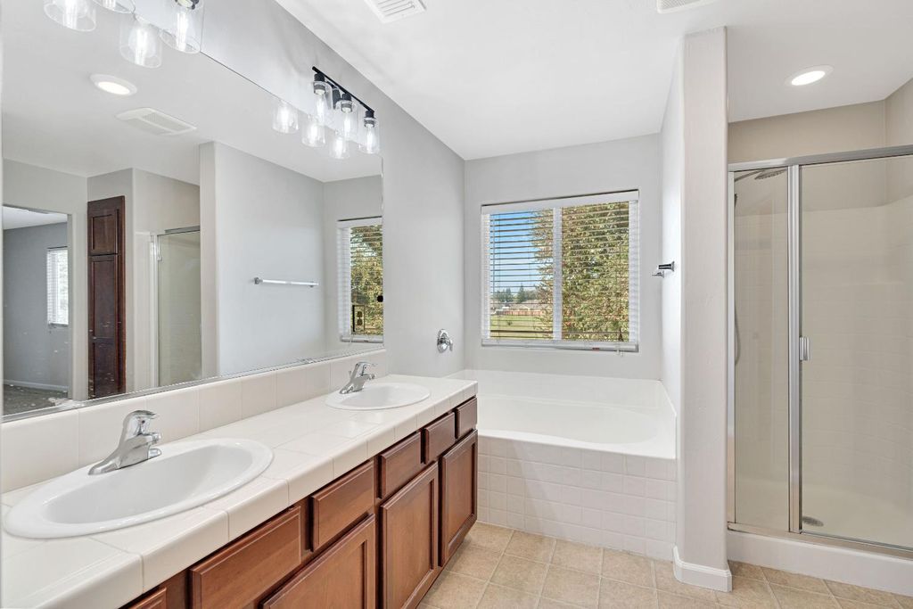 Image 24 of property listing at 1789 N Ellendale Avenue, Fresno, CA 93722