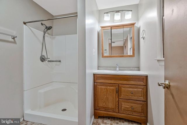 1651 PARIS OAKS RD, Owings, MD 20736