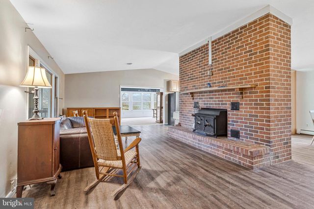 1651 PARIS OAKS RD, Owings, MD 20736