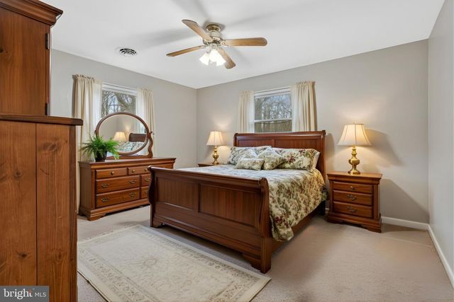 1651 PARIS OAKS RD, Owings, MD 20736