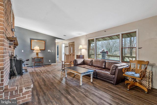 1651 PARIS OAKS RD, Owings, MD 20736