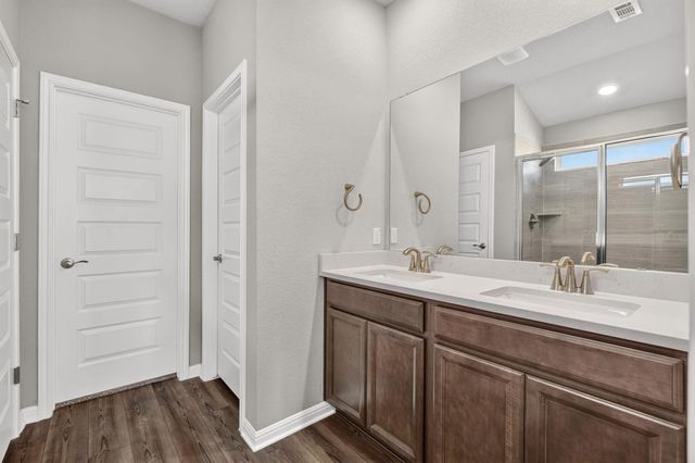228 El Capitan LOOP, Dripping Springs, TX 78620