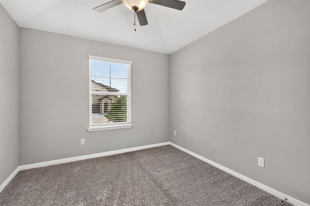 228 El Capitan LOOP, Dripping Springs, TX 78620