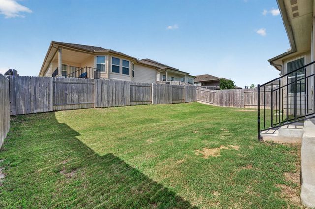 228 El Capitan LOOP, Dripping Springs, TX 78620