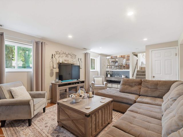 13466 Wessel Court, Sterling Heights, MI 48313