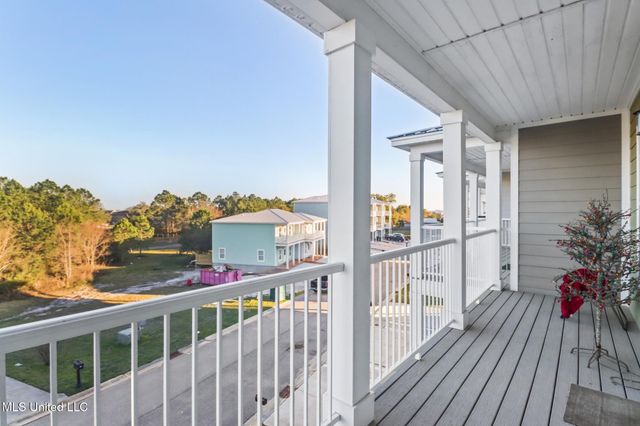 47 Oak Alley Lane, Long Beach, MS 39560