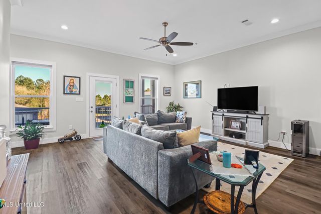 47 Oak Alley Lane, Long Beach, MS 39560