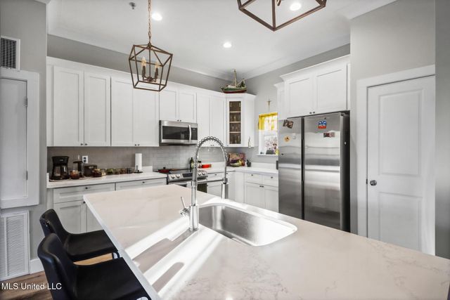 47 Oak Alley Lane, Long Beach, MS 39560