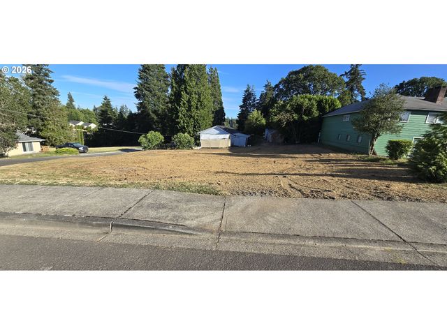 510 W 5th St, La Center, WA 98629