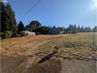 510 W 5th St, La Center, WA 98629