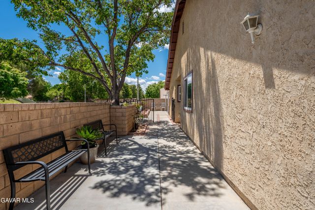 37603 Melton Avenue, Palmdale, CA 93550