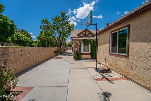 37603 Melton Avenue, Palmdale, CA 93550