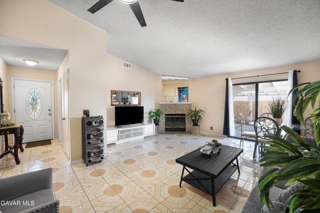 37603 Melton Avenue, Palmdale, CA 93550