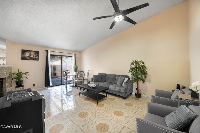 37603 Melton Avenue, Palmdale, CA 93550