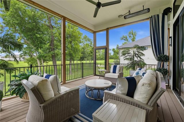 3 Spavinaw Court, Lake Winnebago, MO 64034