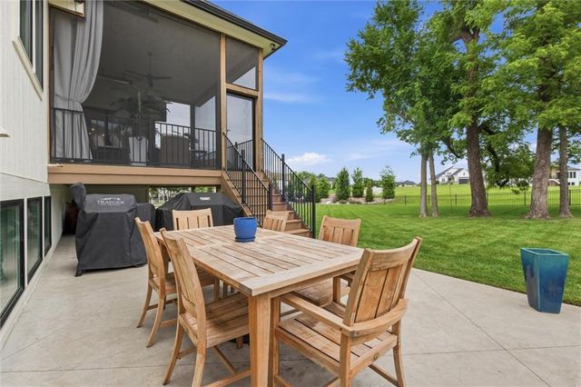 3 Spavinaw Court, Lake Winnebago, MO 64034