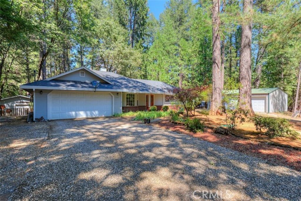 6487 Perry Road, Magalia, CA 95954