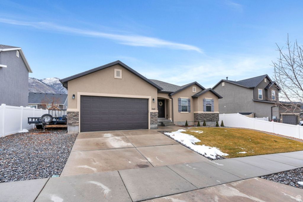 Image 3 of property listing at 245 W 1770 S, Payson, UT 84651