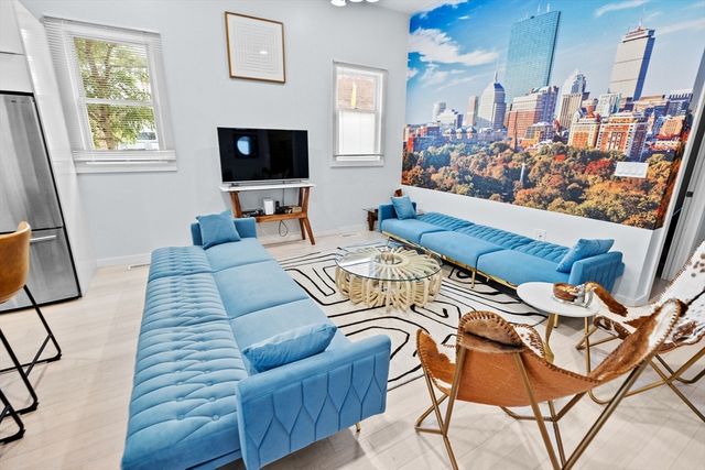 108-110 Trenton St 1, Boston, MA 02128