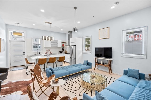 108-110 Trenton St 1, Boston, MA 02128