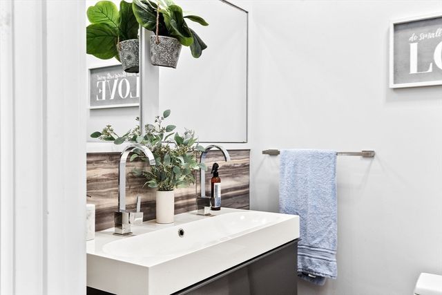 108-110 Trenton St 1, Boston, MA 02128