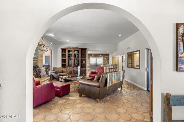 40205 N 26TH Street, Cave Creek, AZ 85331