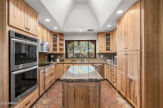 40205 N 26TH Street, Cave Creek, AZ 85331
