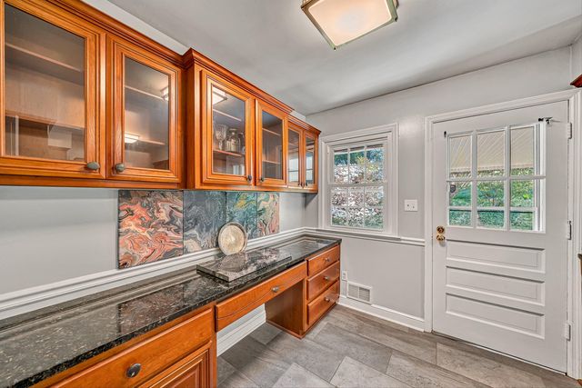 4824 Brookwood DR, Roanoke, VA 24018