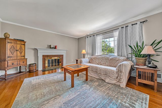 4824 Brookwood DR, Roanoke, VA 24018