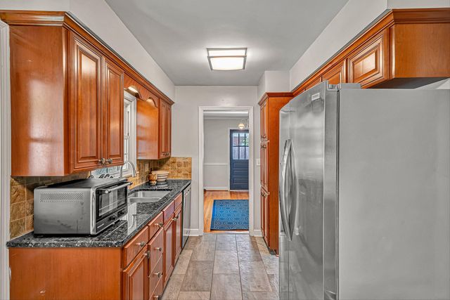 4824 Brookwood DR, Roanoke, VA 24018