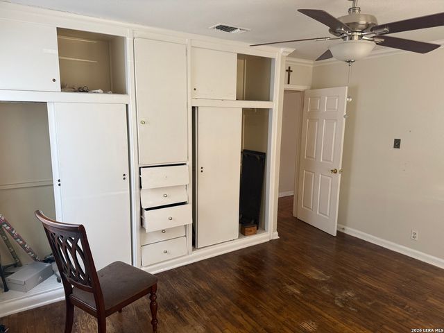 319 Laddie, San Antonio, TX 78201