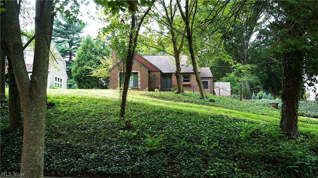 556 Royal Avenue, Akron, OH 44303