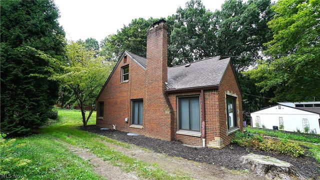 556 Royal Avenue, Akron, OH 44303