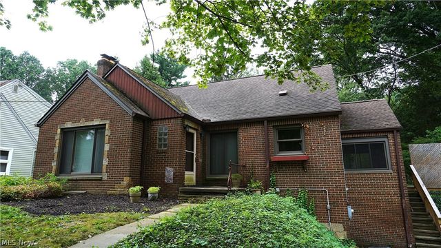 556 Royal Avenue, Akron, OH 44303