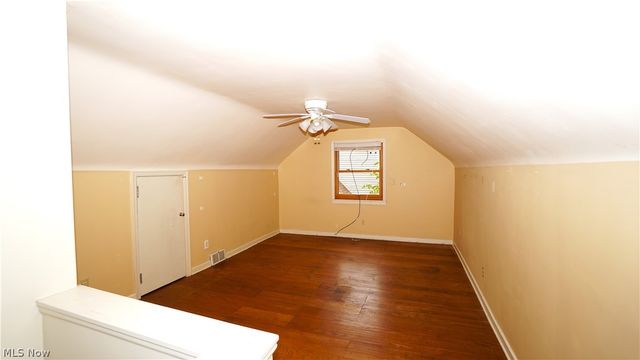 556 Royal Avenue, Akron, OH 44303